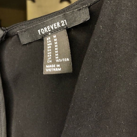 Forever21 black romper - Picture 6 of 10